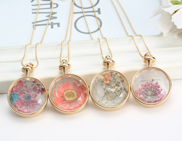 Fashion Heart Dried Flower Glass Bottle Pendant Necklace Woman Party Jewelry New